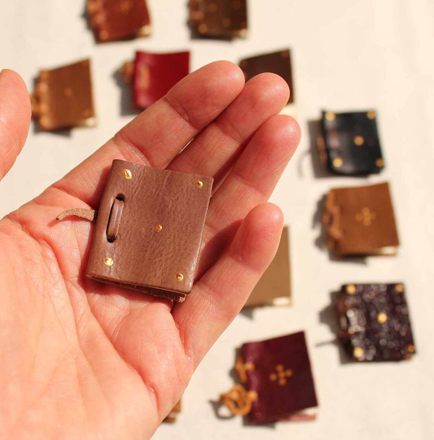 Carticele 4 Carticele 4