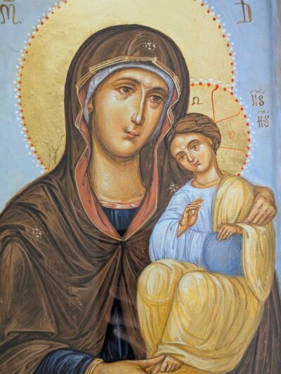 Maica domnului cu pruncul fundal albastru 02