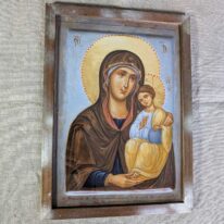 Maica domnului cu pruncul fundal albastru 04