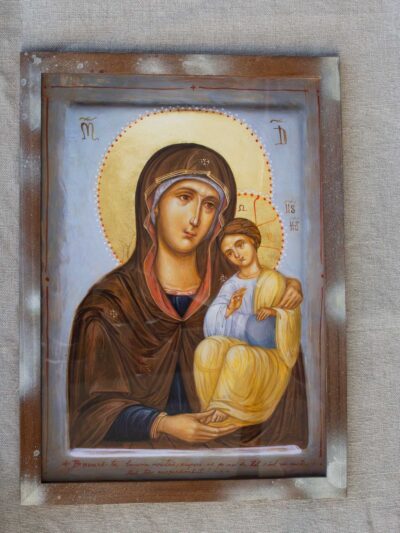 Maica domnului cu pruncul fundal albastru 05