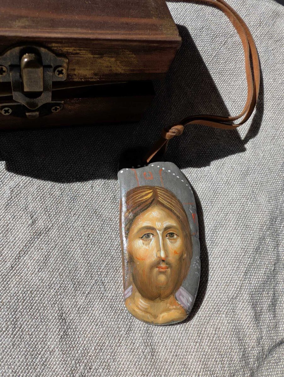 Medalion iisus hristos 01