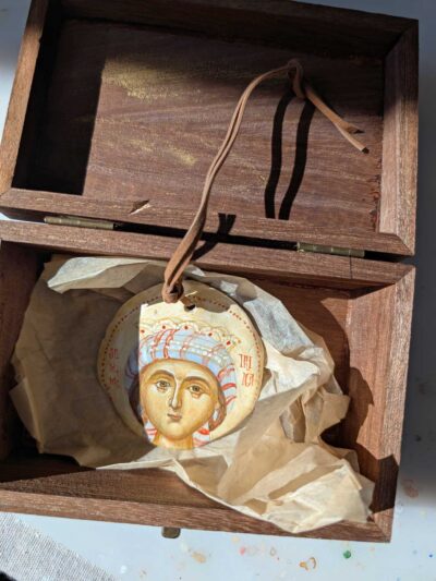 Medalion sfanta irina 02