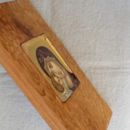 Maica domnului cu pruncul sculptat5